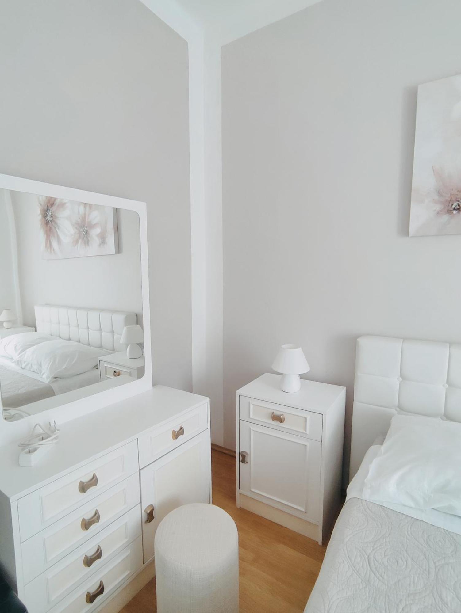 Fami Superior One Bedroom Apartment 리예카 외부 사진