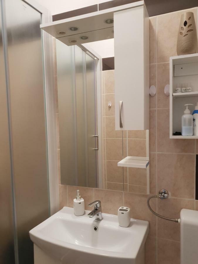 Fami Superior One Bedroom Apartment 리예카 외부 사진