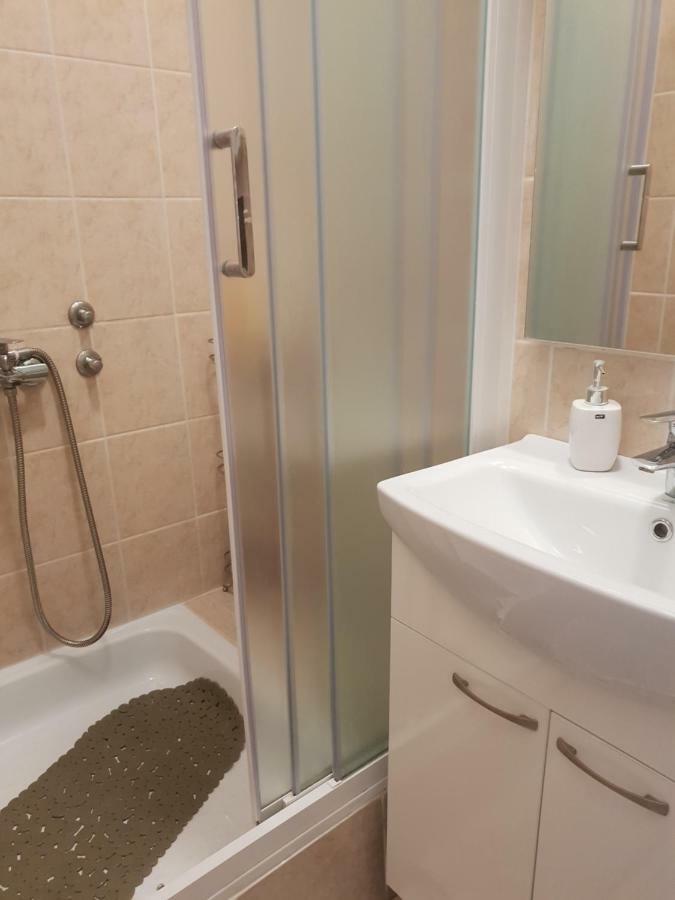 Fami Superior One Bedroom Apartment 리예카 외부 사진